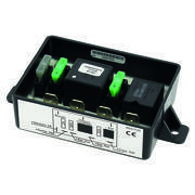 Coupleurs / Séparateurs : 2 batteries 3 sorties