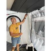 Sas hayon universel pour van